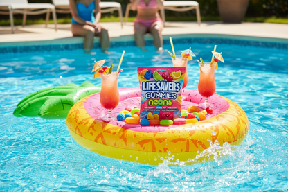 Life Savers Gummies Neons – Pool Party